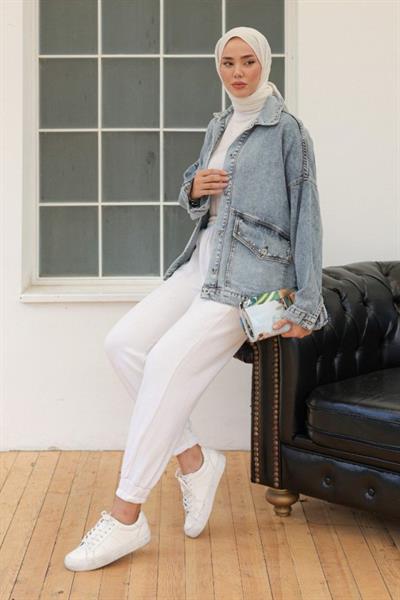 Kadın Cep Detay Taş Işlemeli Kot Ceket