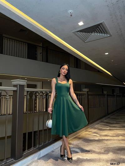 Kadın Dalgıç Krep Kumaş Kalp Yaka Askılı Midi Boy Elbise