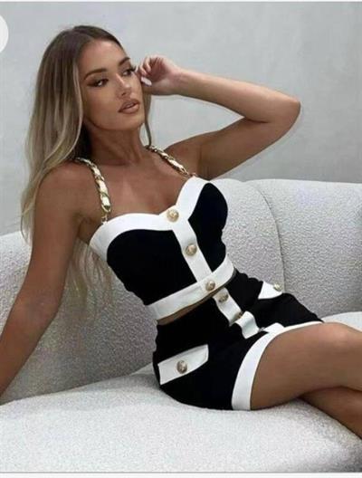 Kadın Dalgıç Kumaş Düğme Aksesuarlı Zincirlı Takım