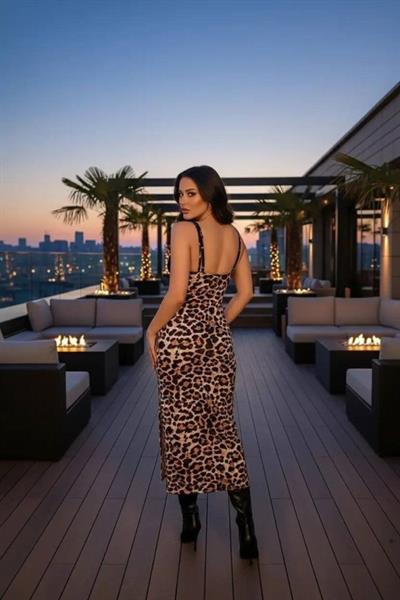 Kadın Dantel Detay Omuz Askılı Leopar Desen Maxi Yırtmaçlı Gloplu Elbise