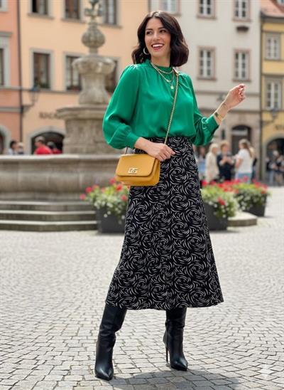 Kadın Desen Baskılı Karin Kumaş Etek