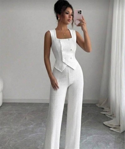 Kadın Düğmeli Bürümcük Kumaş Takım