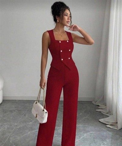 Kadın Düğmeli Bürümcük Kumaş Takım