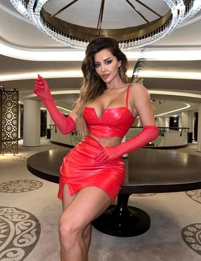 Kadın Eldiven Dahil Göğüs Dekolteli Korse Detay Deri Büstiyer Mini Etek Ikişi Takım