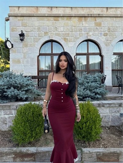 Kadın Güpür Dantel Detaylı Gizli Fermuarlı Midi Boy Elbise