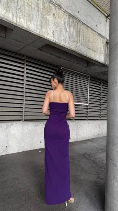 Kadın Ip Askılı Gipe Detay Maxi Boy Yırmaçlı Elbise