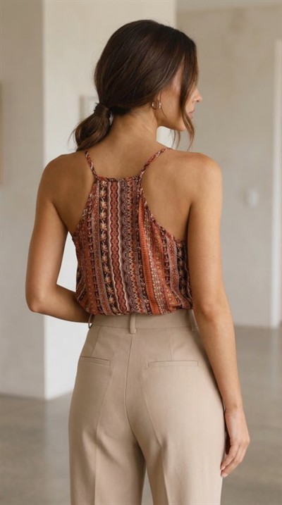 Kadın Ip Askılı V Yakalı Desenli Süprem Bluz