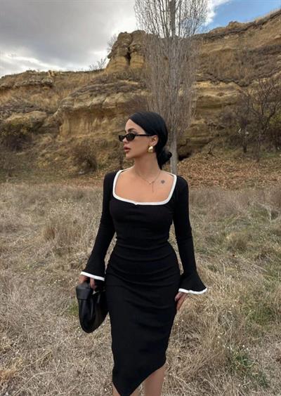 Kadın Ispanyol Kol Detay Kare Yaka Ribanalı Midi Boy Elbise