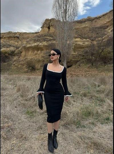 Kadın Ispanyol Kol Detay Kare Yaka Ribanalı Midi Boy Elbise