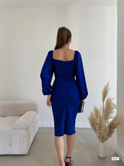 Kadın Kalp Yaka Sırt Dekolteli Kemer Toka Detay Midi Boy Elbise