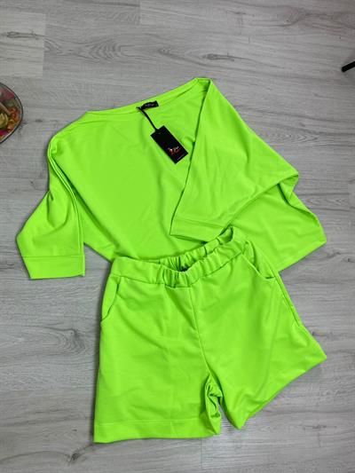 Kadın Kayık Yaka Oversize Asimetrik Bluz Ve şort Iki Iplik Takım