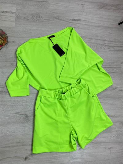 Kadın Kayık Yaka Oversize Asimetrik Bluz Ve şort Iki Iplik Takım