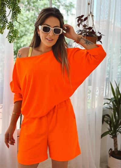 Kadın Kayık Yaka Oversize Asimetrik Bluz Ve şort Iki Iplik Takım