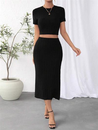 Kadın Kısa Kollu Bisiklet Yaka Crop Yırtmaçlı Fitilli Kaşkorse Midi Etek Ikili Takım