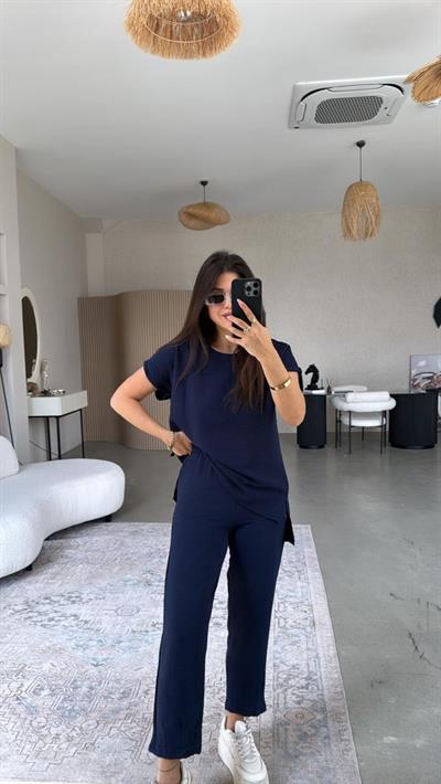 Kadın Kısa Kollu Bluz Ve Bileği Pens Detay Pantolon Ikili Takım