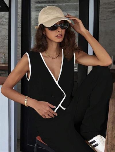 Kadın Kolsuz V Yakalı Düğmeli Ithal Krep Yelek Ve Pantolon Ikili Takım