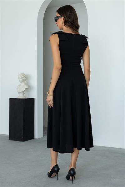 Kadın Krep Kumaş Kare Yaka Omuzda Fiyonk Detaylı Midi Boy Elbise