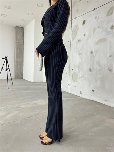 Kadın Manşet Yaka Ispanyol Kol çizgi Detay Kısa Ceket Ve Yüksek Bel Ispanyol Paça Pantolon Ikili Takım