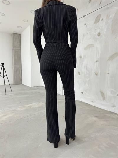 Kadın Manşet Yaka Ispanyol Kol çizgi Detay Kısa Ceket Ve Yüksek Bel Ispanyol Paça Pantolon Ikili Takım