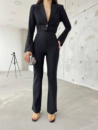 Kadın Manşet Yaka Ispanyol Kol çizgi Detay Kısa Ceket Ve Yüksek Bel Ispanyol Paça Pantolon Ikili Takım