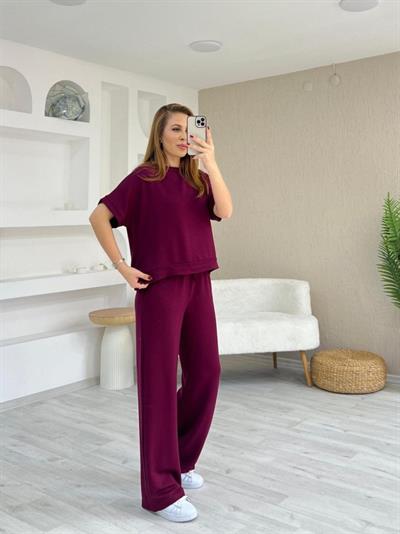 Kadın Modal Kumaş V Yaka Tişört Ve Bol Kesim Pantolon Ikili Takım