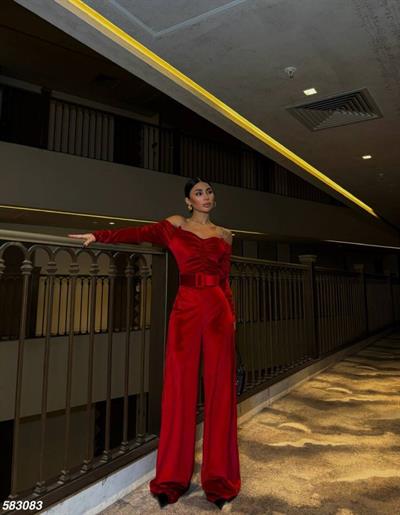 Kadın Modanna Yaka Zincir Askı Detay Kemer Dahil Kadife Kumaş Tulum