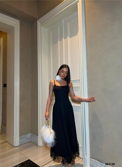 Kadın Omuz Askılıeteği Tül Volan Detay Midi Boy Elbise