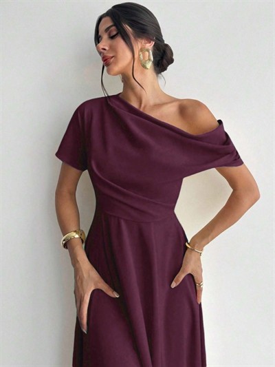 Kadın Omuzdan Açık Kısa Kollu Omuzdan Pileli Uzun Janjan Krep Elbise