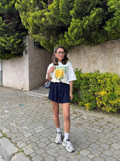 Kadın Sandy Kumaş Bağıcık Detaylı şort