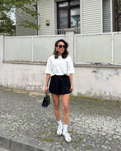 Kadın Sandy Kumaş Bağıcık Detaylı şort