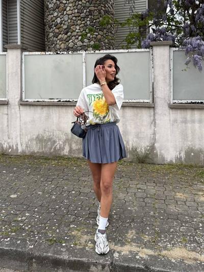 Kadın Sandy Kumaş Bağıcık Detaylı şort