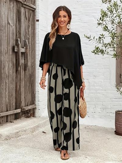 Kadın Truvakar Kol Bisiklet Yaka Asimetrik Dikişsiz Sandy Pelerin Bluz Ve Desenli Pantolon Ikili Takım