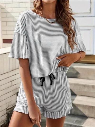 Kadın Üst Bluz Alt Beli Lastikli Şort Viskon Kumaş İkili Takım