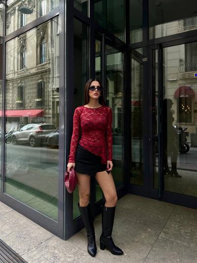Kadın Uzun Kollu Asimetrik Kesim Full Transparan Siyah Dantel Bluz