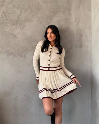 Kadın Uzun Kollu Düğme Ve Ribana Detay Triko Hırka Ve şerit Detay Pileli Etek Ikili Takım