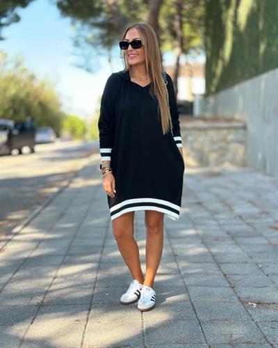 Kadın Uzun Kollu Kapüşon Ve Ribana Detay Mini Salaş Elbise