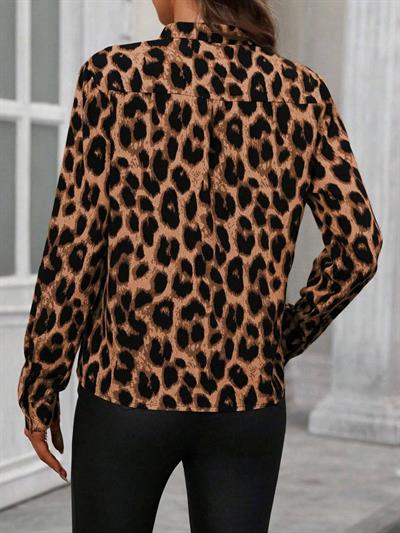 Kadın Uzun Kollu V Yakalı Leopar Desenli Modal Bluz