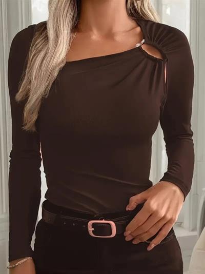 Kadın Uzun Kollu Yakadan Halka Detaylı Viskon Bluz