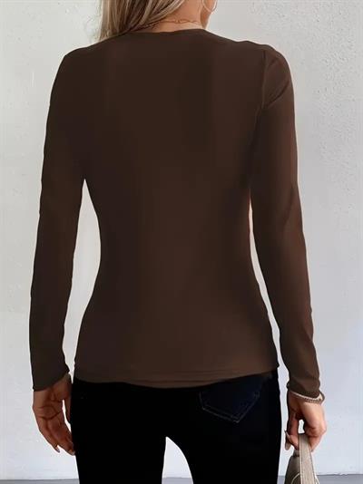 Kadın Uzun Kollu Yakadan Halka Detaylı Viskon Bluz