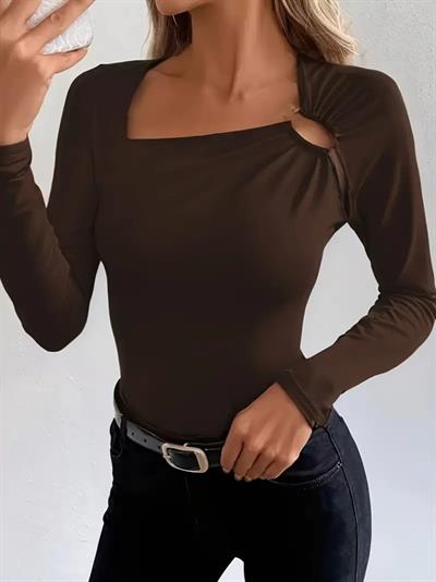 Kadın Uzun Kollu Yakadan Halka Detaylı Viskon Bluz