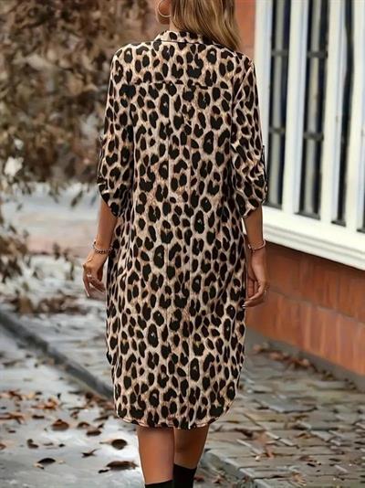 Kadın Uzun Kollu Yakalı önden Düğmeli Leopar Desenli Modal Midi Elbise