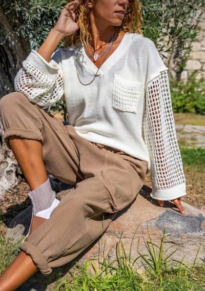 Kadın V Yaka Kuş Gözü Kol Detay Salaş Triko Bluz