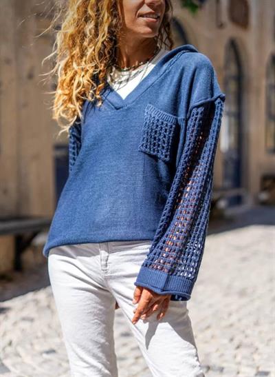 Kadın V Yaka Kuş Gözü Kol Detay Salaş Triko Bluz