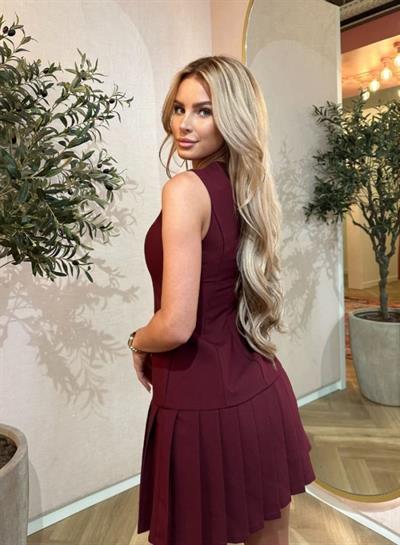 Kadın Yılbaşı özel Bisiklet Yaka Kolsuz Eteği Pileli Mini Elbise