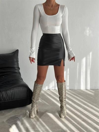 Kadın Yüksel Bel Yırtmaç Detay Mini Deri Etek