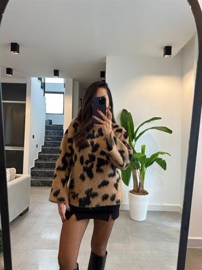 Kadın çift Yırtmaç Detaylı Mını Etek