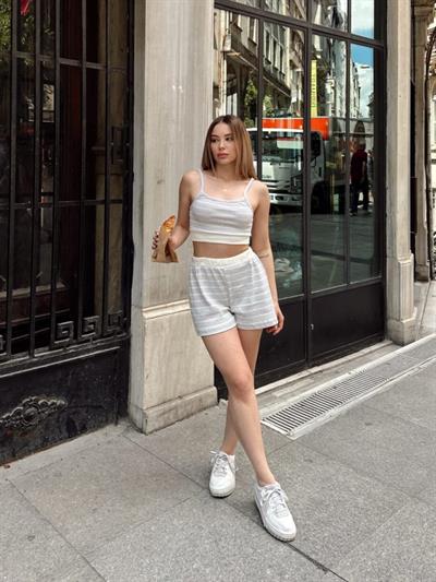 Kadın çixgi Detay Büstiyer Ve şort Ikili Takım