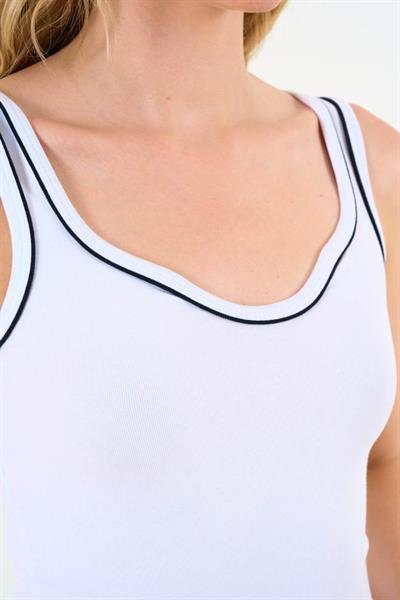 Kalp Yaka Atlet - Beyaz-Siyah