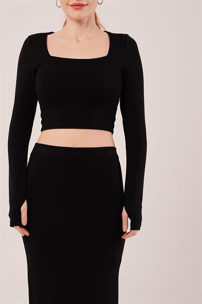 Kare Yaka Bluz Ve Yırtmaç Detaylı Etek İkili Siyah Takım