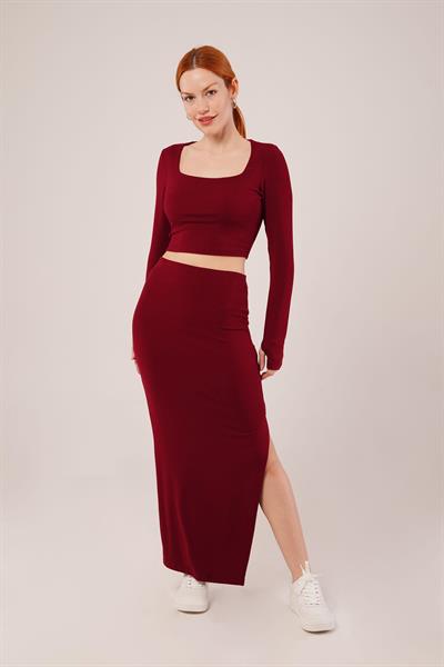 Kare Yaka Bluz Ve Yırtmaç Detaylı Etek İkili Bordo Takım